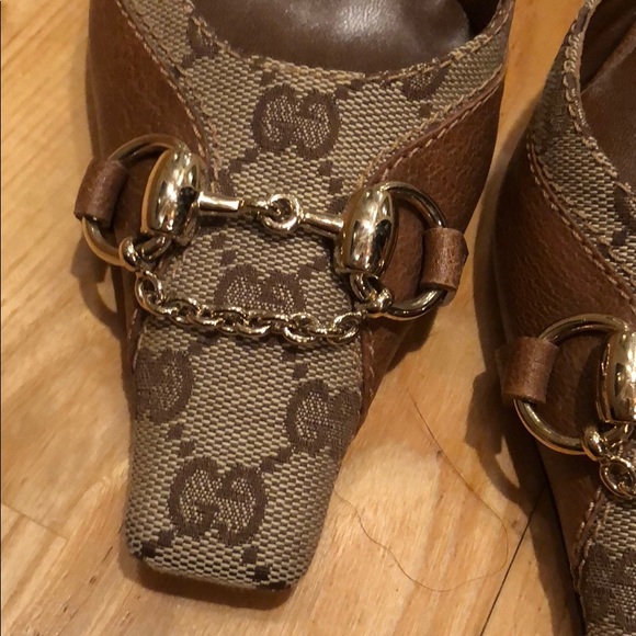 GUCCI Pointy Toe Mule - Picture 3 of 6